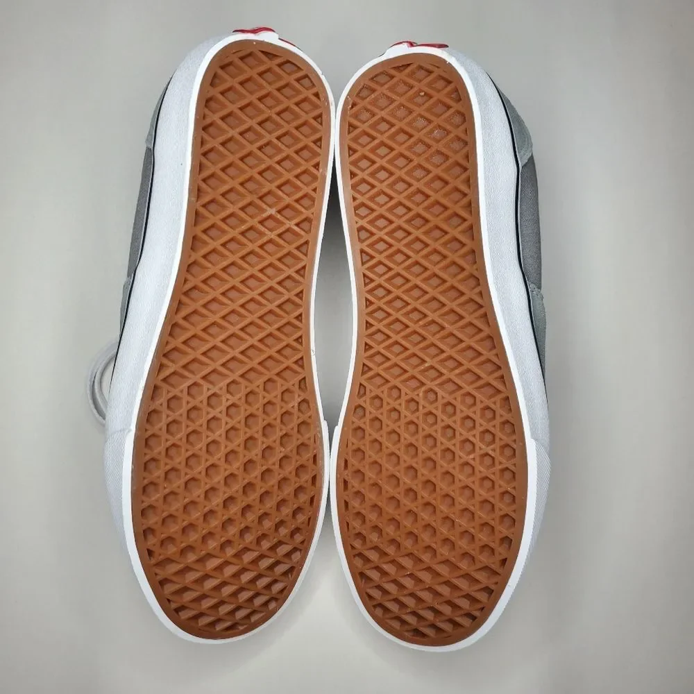 Vans men off